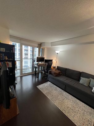For Lease - 761 Bay Street Unit# 1113, Toronto, Ontario - Photo 1