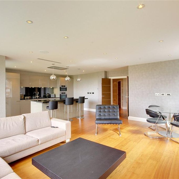 3 bedroom apartment to rent - Photo 1