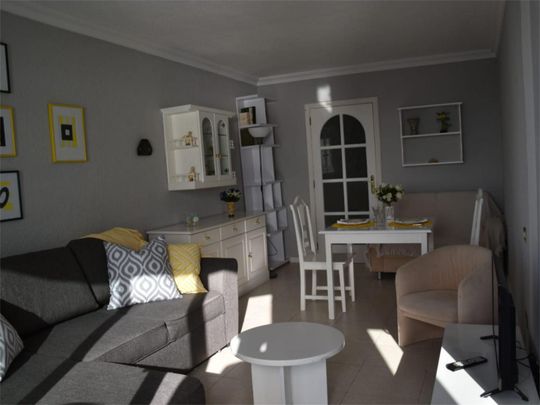 Piso de alquiler en Camino Burgado, 1, Longuera - Toscal - Photo 1