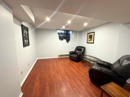 For Lease - 2215 Cleaver Avenue Unit# 22, Burlington, Ontario - Photo 3
