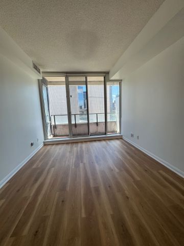 For Lease - 111 Elizabeth Street Unit# 1708, Toronto, Ontario - Photo 2