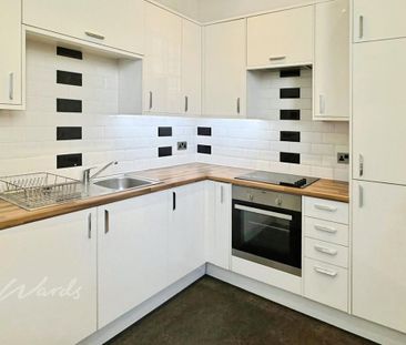 2 bedroom ground floor flat to rent - Photo 4