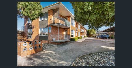 Cozy 2-Bedroom Unit Close to Shops & Transport - Photo 4