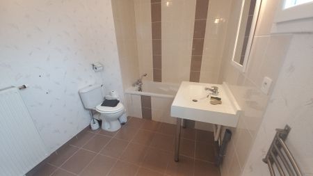 Location Appartement 2 pièces 47m² - Photo 3