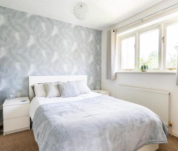 2 bedroom end of terrace house to rent - Photo 5