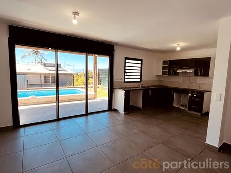 A LOUER - MAISON T4 DE 84 M2 AVEC PISCINE - GRAND BOIS - Photo 4
