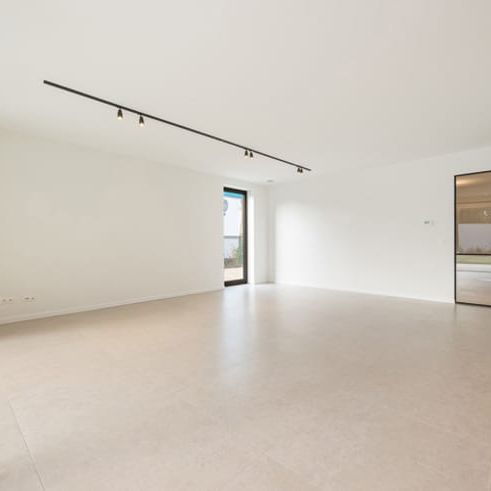 Appartement te huur - Photo 1