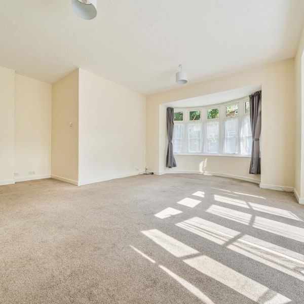 Hillier Road, Guildford - 2 bedrooms Property for lettings - Seymours - Photo 1