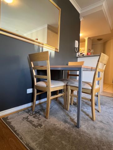 East Perth - Photo 3