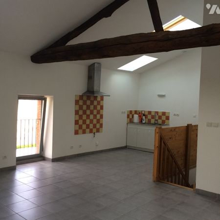 LOUE BOUGUENAIS Bourg Maison/Appartement - T3 - 79 m2 - grand garage - - Photo 3