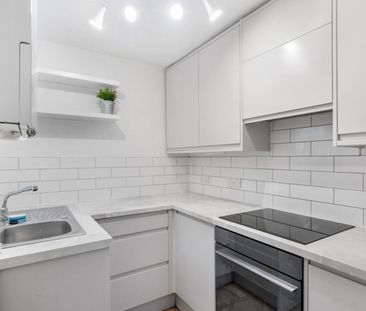 3 bedroom mid terraced house to rent, - Photo 5