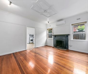 74 Henry Street, Windsor VIC 3181 - House For Rent | Domain - Photo 5