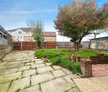 3 bedroom semi-detached house to rent - Photo 6