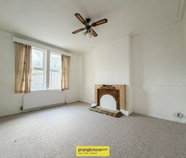 3 bedroom terraced house to rent - Photo 2