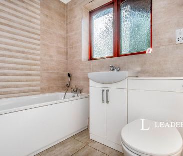 3 bedroom bungalow to rent - Photo 3