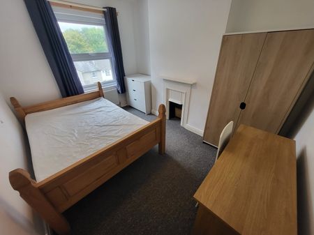 Penryn, Cornwall - Photo 3