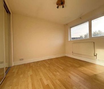 Wordsworth Close, Royston, SG8 - Photo 3