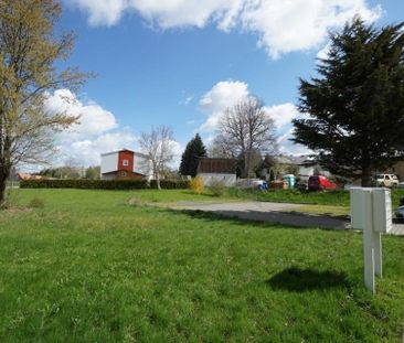 3-Raum-Wohnung im Hochparterre in schöner Villa mit Außenjalousien - Photo 1