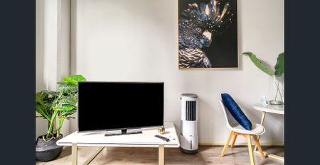 Cool Inner City Living - Photo 2