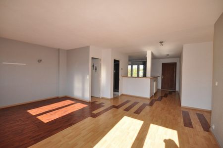 Location Appartement 3 pièces 85m² VOUJEAUCOURT 25420 - Photo 2