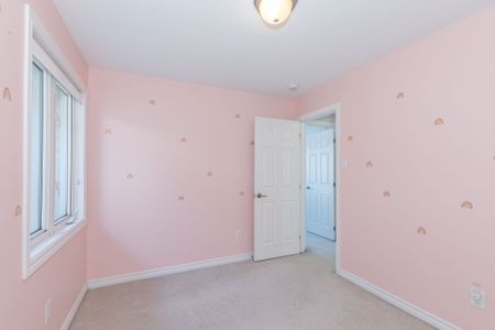 For Lease - 937 Shimmerton Circle, Kanata, Ontario - Photo 2