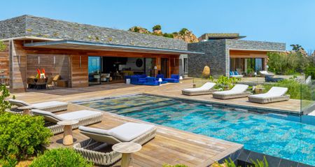 Rental Villa Porto-Vecchio 6 Rooms 360 m² - Photo 3