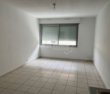 Appartement T2 NIMES, - Photo 1