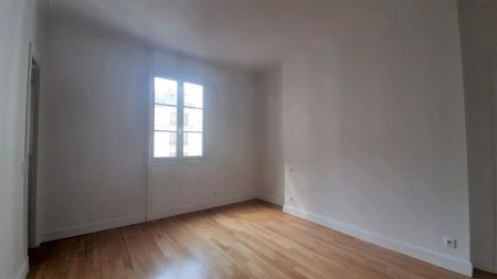 location Appartement T5 DE 207.8m² À PARIS - Photo 4