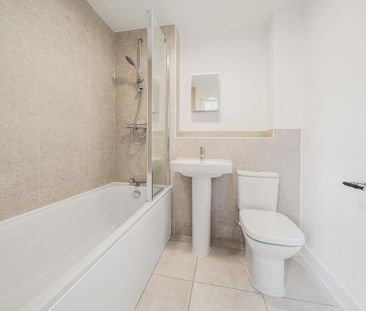 2 bedroom maisonette to rent - Photo 6