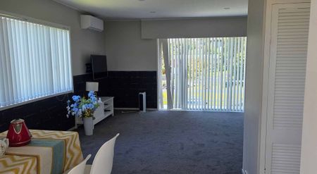 Quiet, rural, Renovat, Garden 2min away from Town - Photo 2