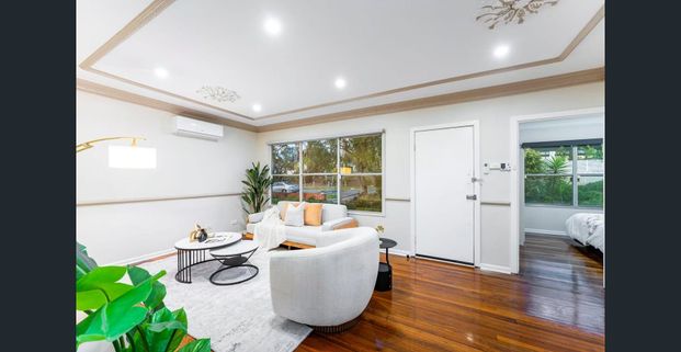 Well-Presented Three-Bedroom Residence in Prime Doveton Locale - Photo 1