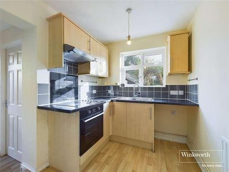 Kentwood Hill, Tilehurst, Reading, Berkshire, RG31 - Photo 2