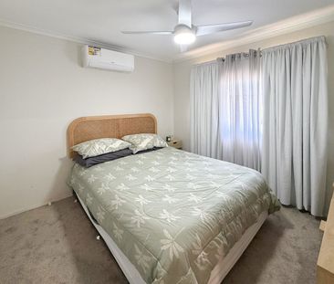 FOUR BEDROOM MODERN COASTAL HOME - Photo 5