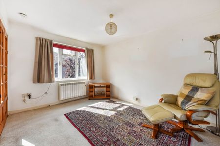 Green Court, East Wittering, West Sussex, PO20 - Photo 5