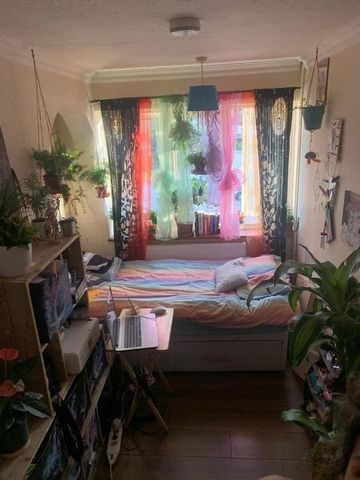 Room in a Shared Flat, Royston Gardens, IG1 - Photo 2