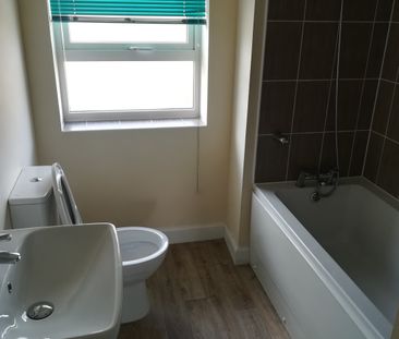 4 bed End of Terrace in Fen Street Brooklands, Milton Keynes, MK10 7HD - Photo 5