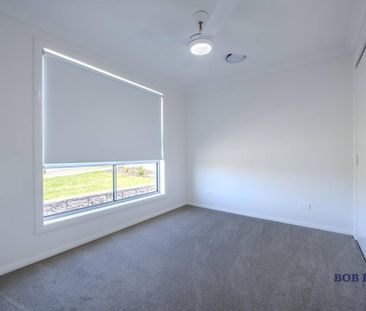 Newly Built Three-Bedroom Home in Popular Southlakes Estate - Photo 4