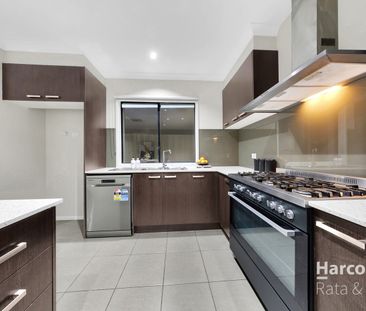 Stylish Family Home ! - Photo 5