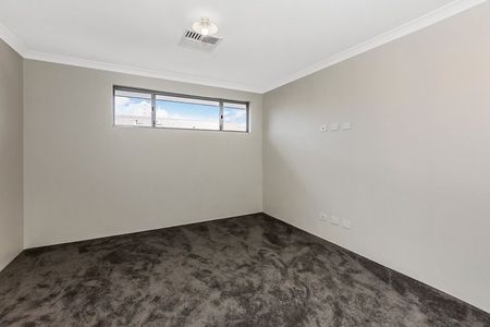 Apply Now! - Photo 3