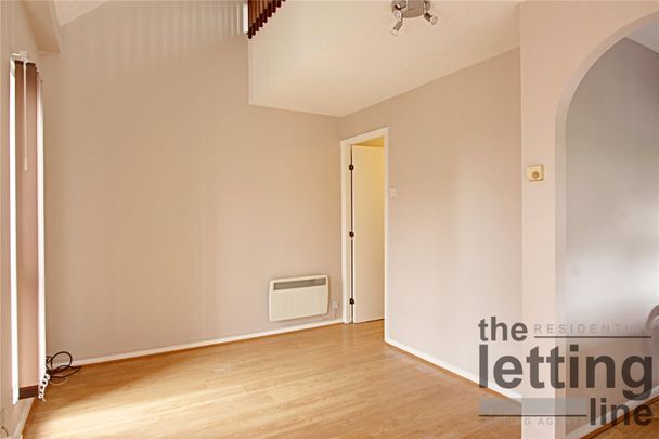 Pilgrims Close, London, N13 4HX - Photo 1