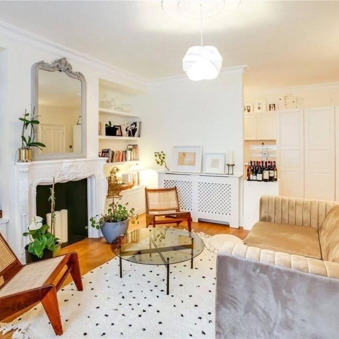 1 Bed Flat, London, W14 - Photo 1
