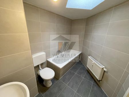 Moderne 3-Raum-DG-Wohnung mit EBK* und Wanne im Geraer Zentrum! - Photo 2