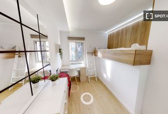 granada, Andalusia 18011