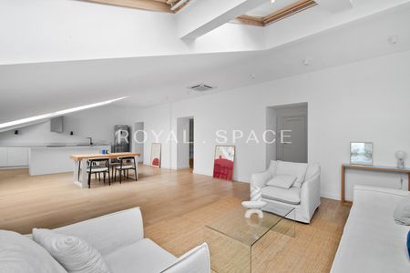 Apartament w zabytkowej kamienicy przy Wiejskiej - Photo 3