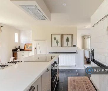 2 bedroom semi-detached house to rent - Photo 6