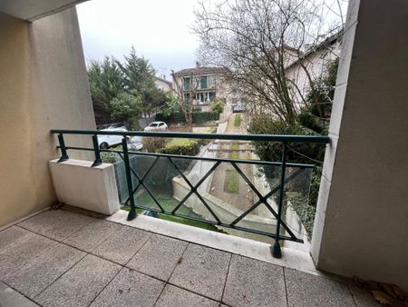 Location Appartement 1 pièce 27m² L HAY LES ROSES 94240 - Photo 4