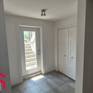 Appartement Sainte-Rose (Laval) À Louer - Photo 3