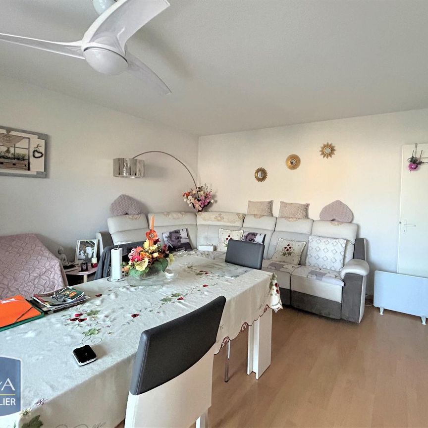 Location Appartement 2 pièces 50m² CAUSSADE 82300 - Photo 1