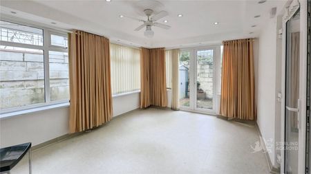 Milton Road, Caterham, Surrey, CR3 5JD - Photo 3