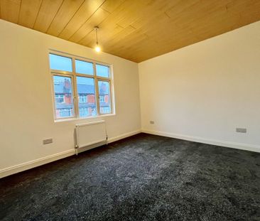 Dalton Grove, Leeds - Photo 3